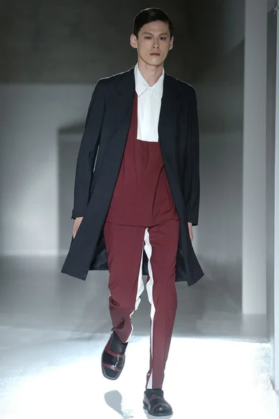 Look 38